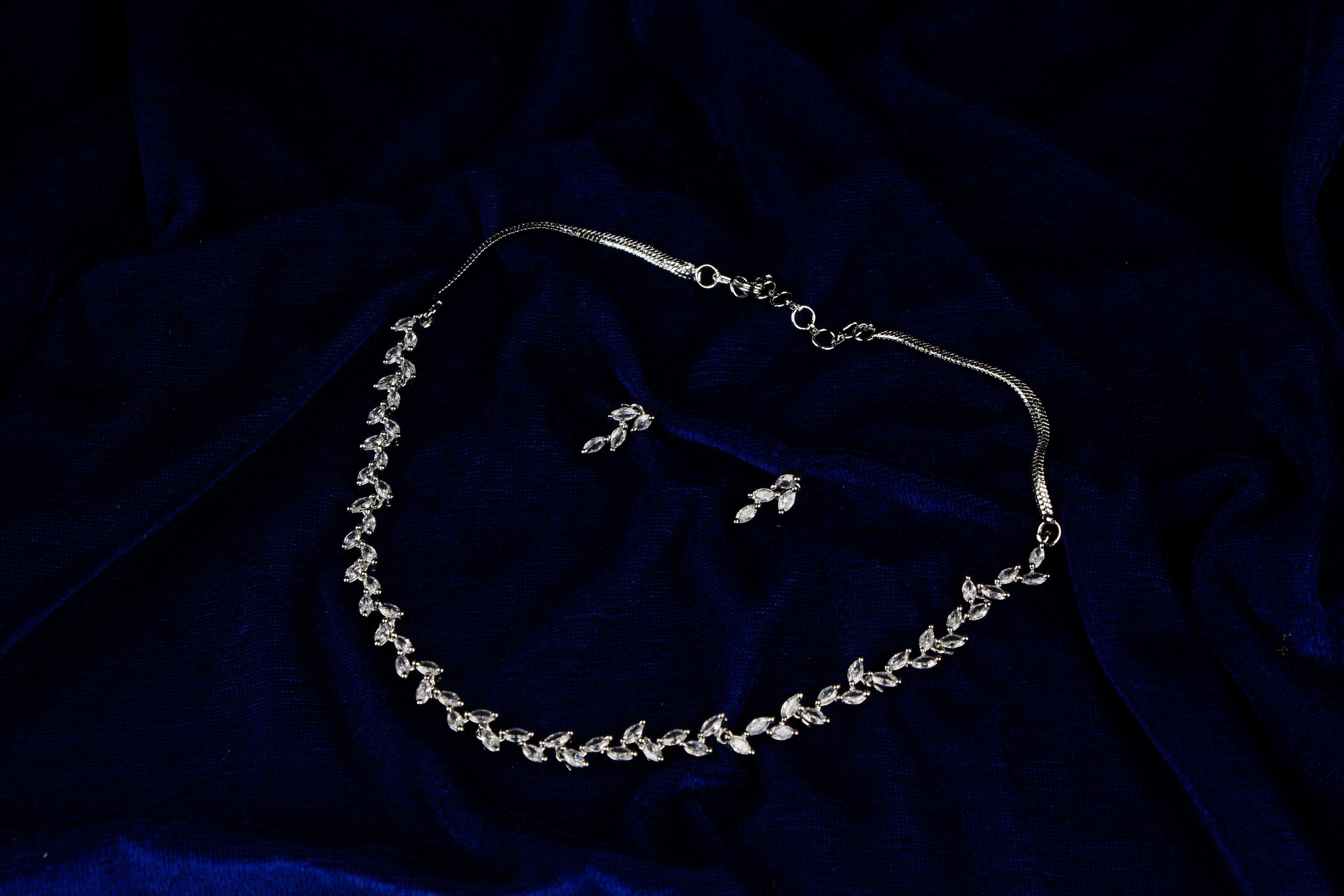 BRILLIANT CUBIC ZIRCONA [CZ] NECKLACE