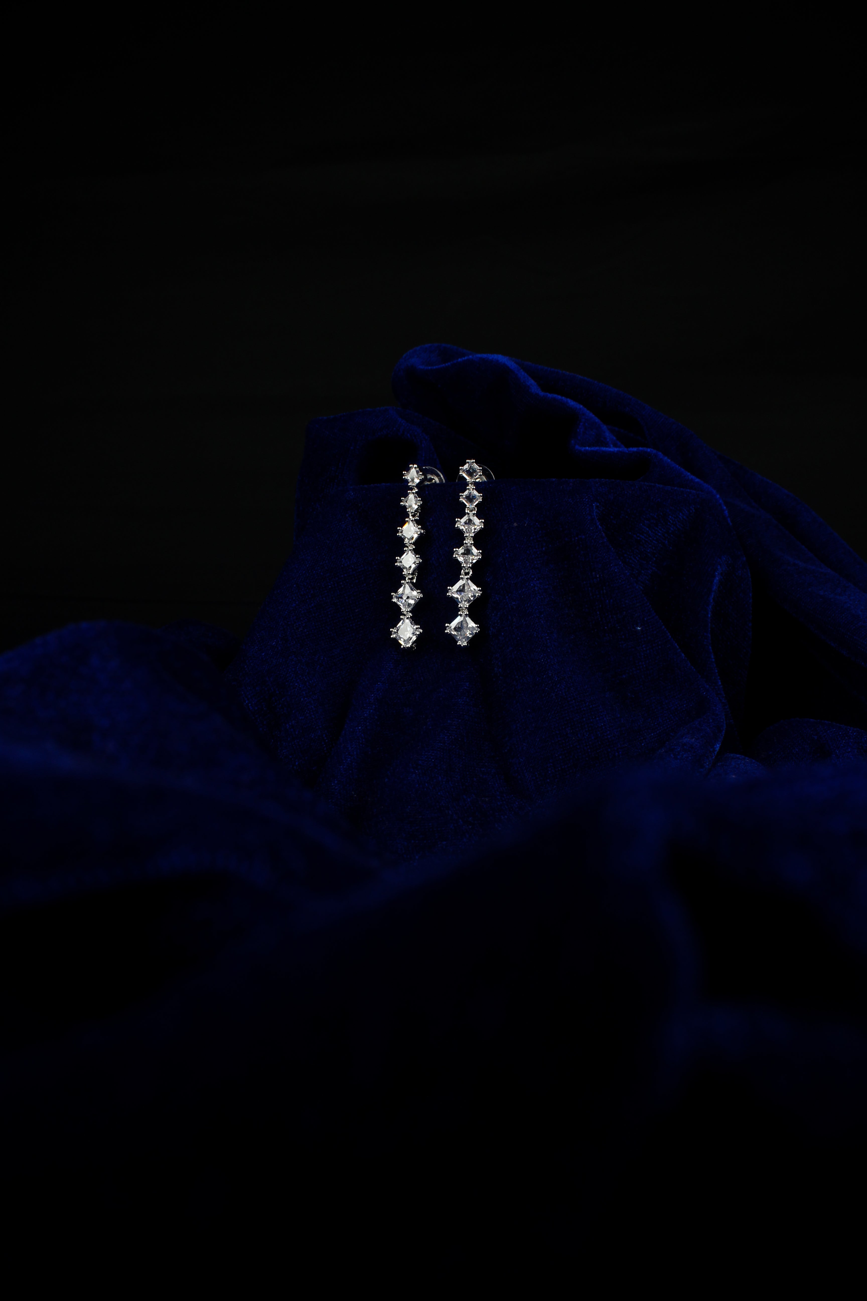 ELEGENT CUBIC ZIRCONA [CZ] NECKLACE
